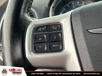2014 Chrysler Town & Country Touring-L