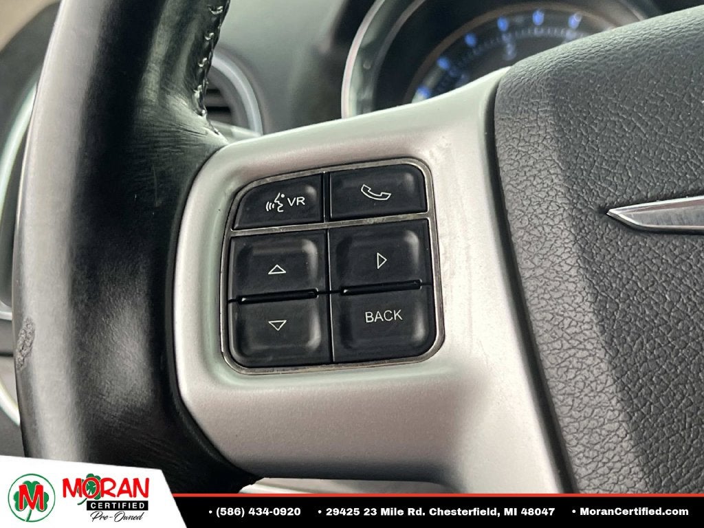 2014 Chrysler Town & Country Touring-L
