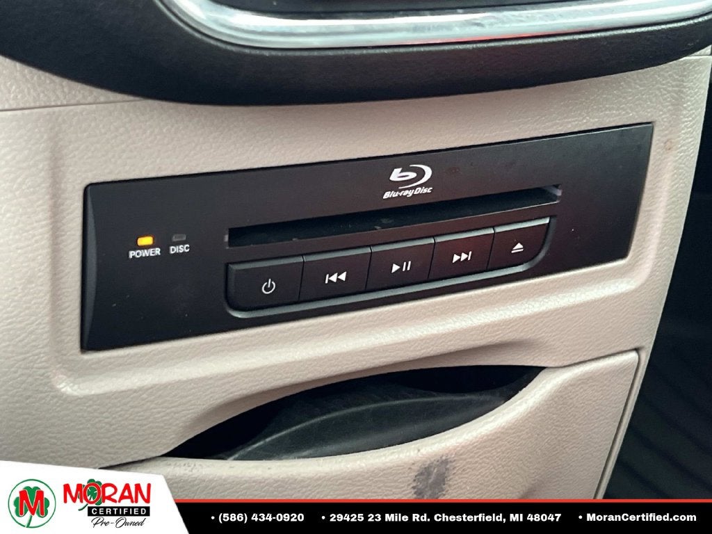 2014 Chrysler Town & Country Touring-L
