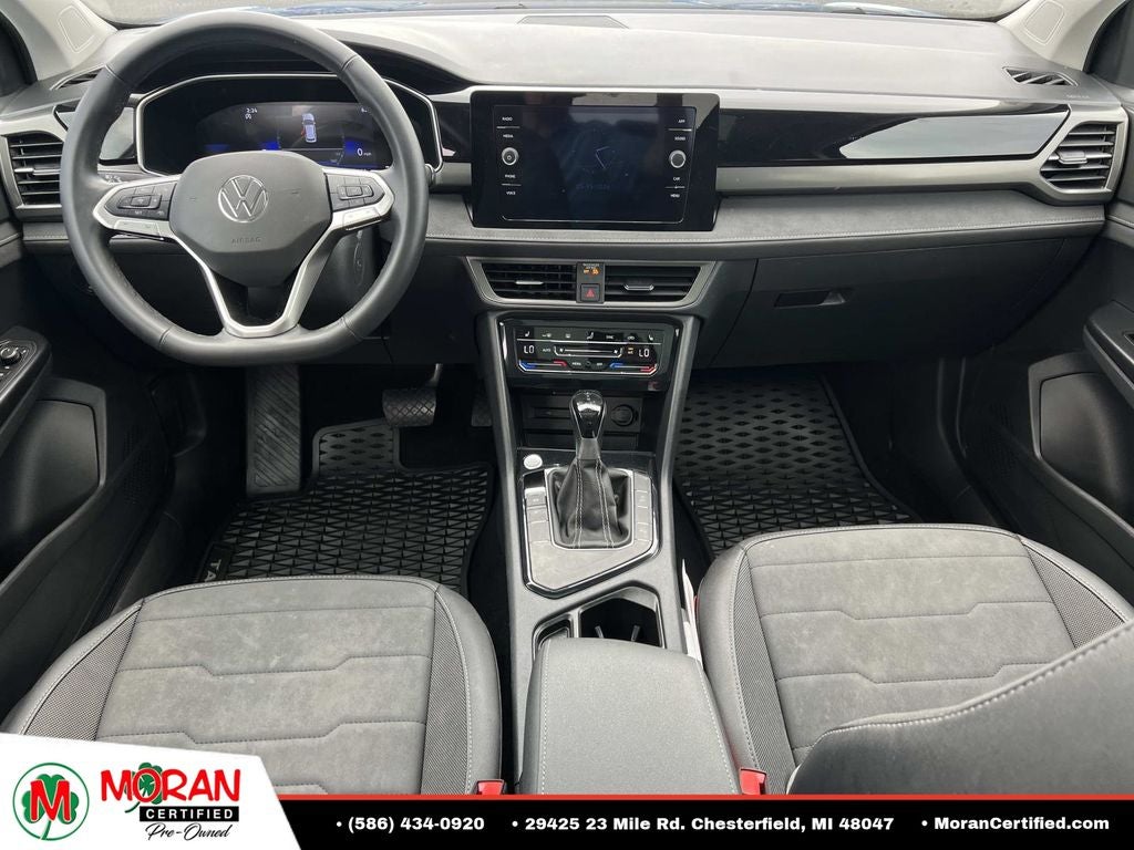 2025 Volkswagen Taos 1.5T SE Black