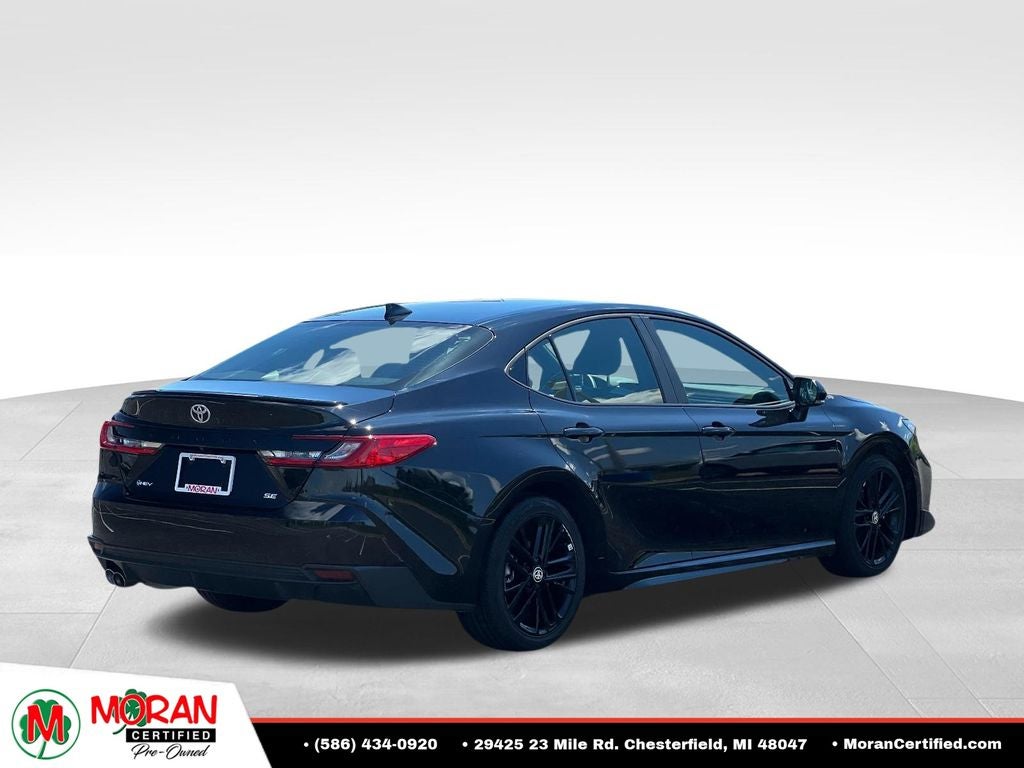 2025 Toyota Camry SE