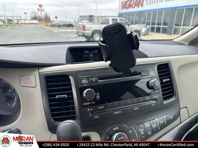 2014 Toyota Sienna LE