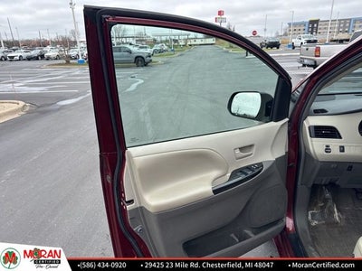 2014 Toyota Sienna LE
