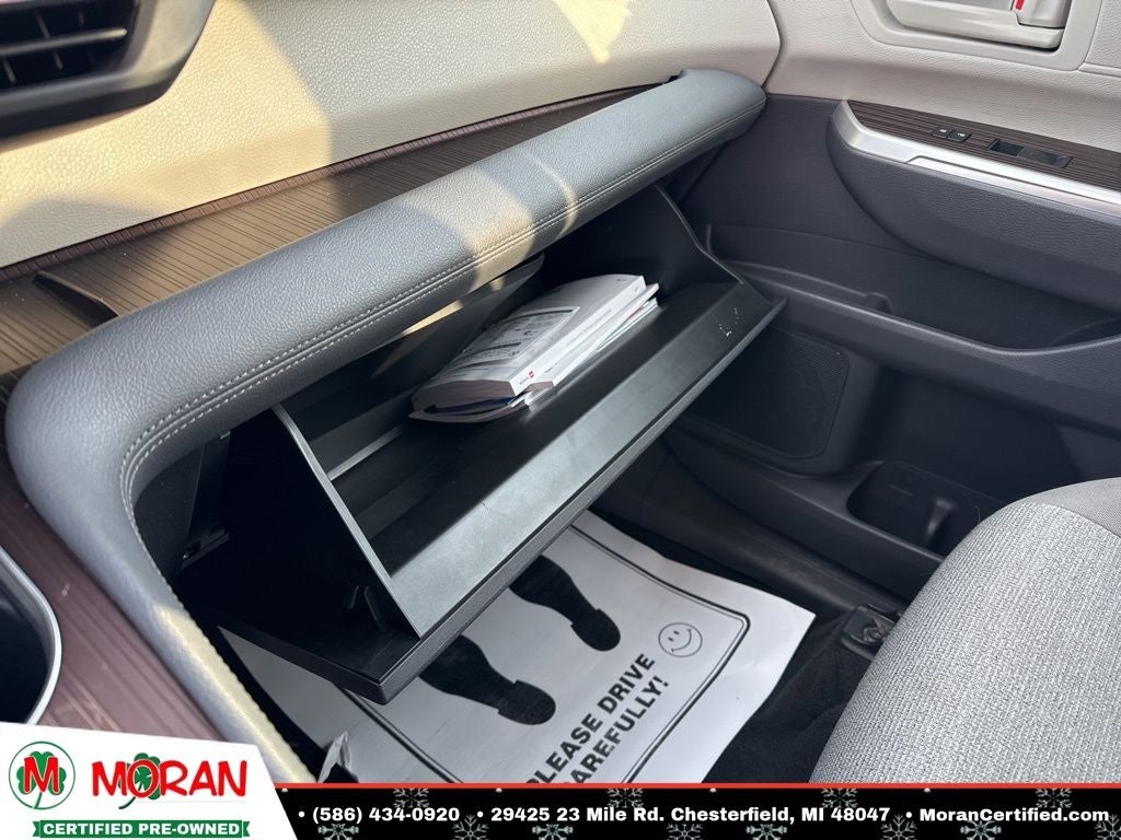 2024 Toyota Sienna LE 8 Passenger