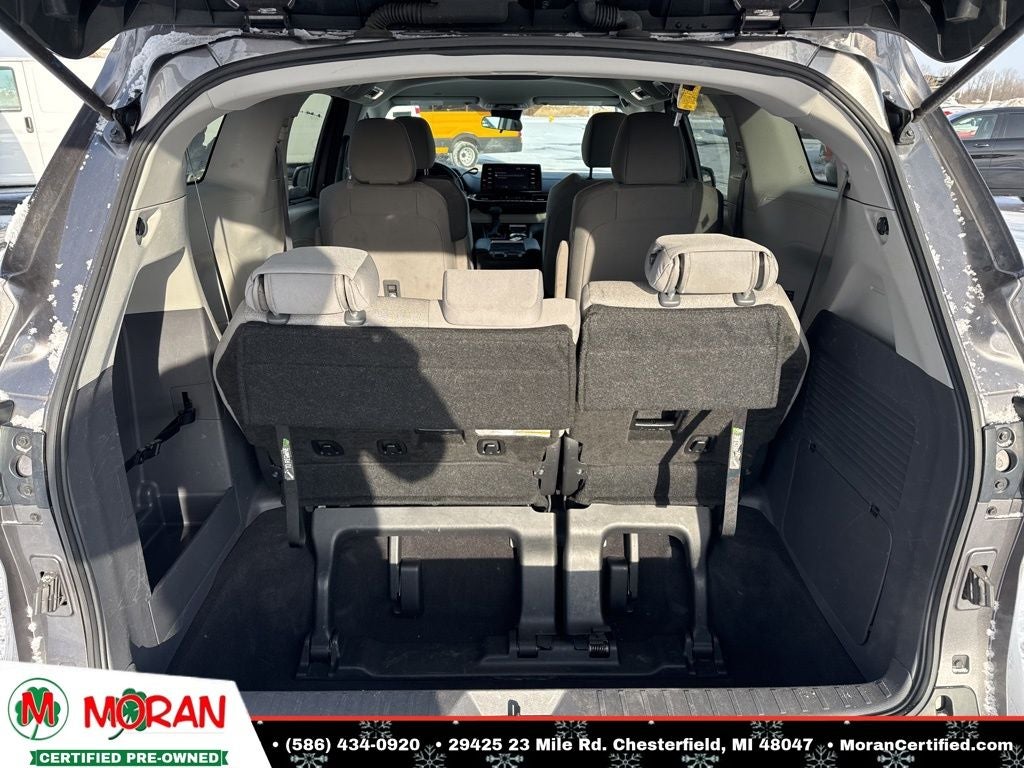 2024 Toyota Sienna LE 8 Passenger