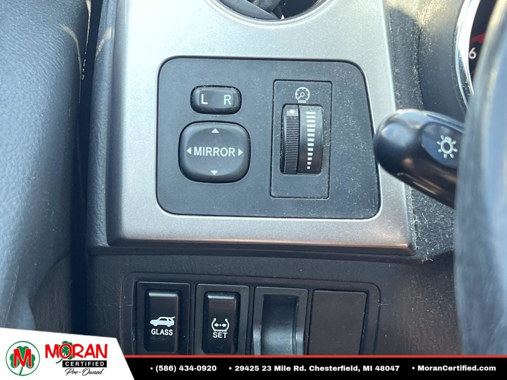 2008 Pontiac Vibe Base