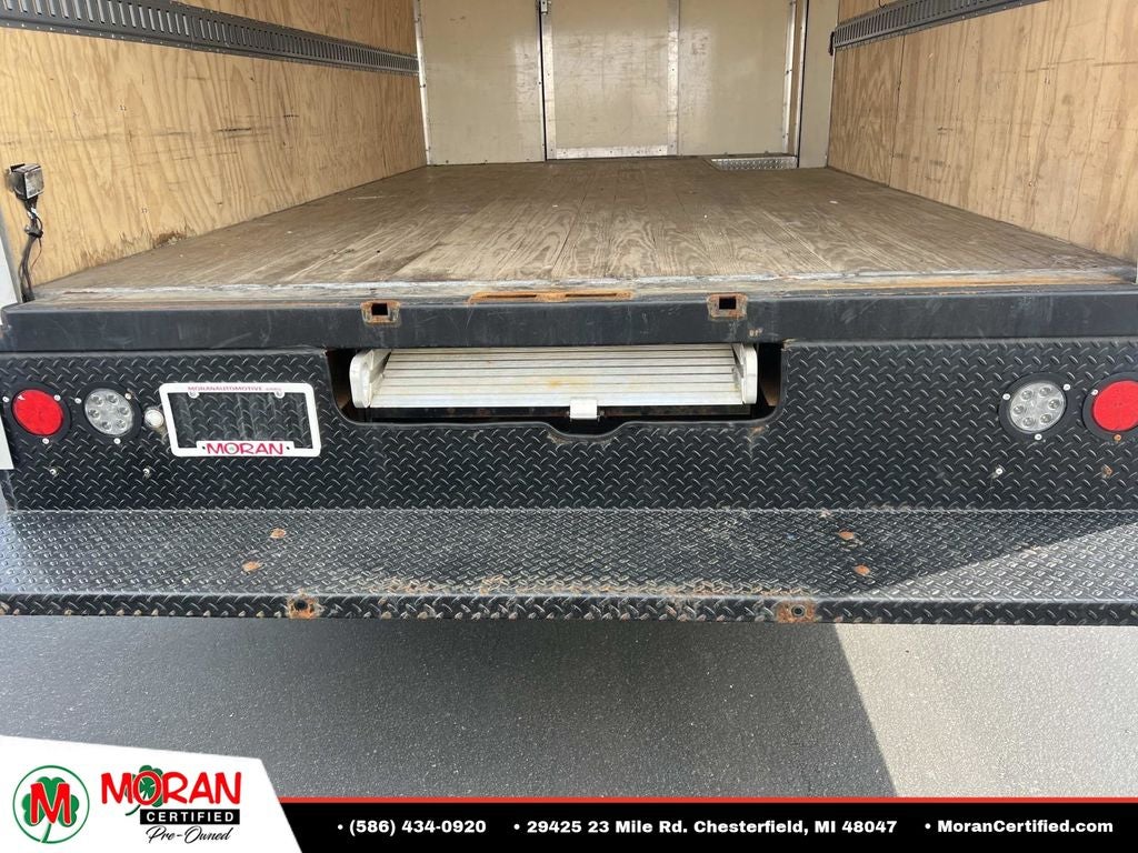 2023 GMC Savana Cutaway 4500 4500 Van