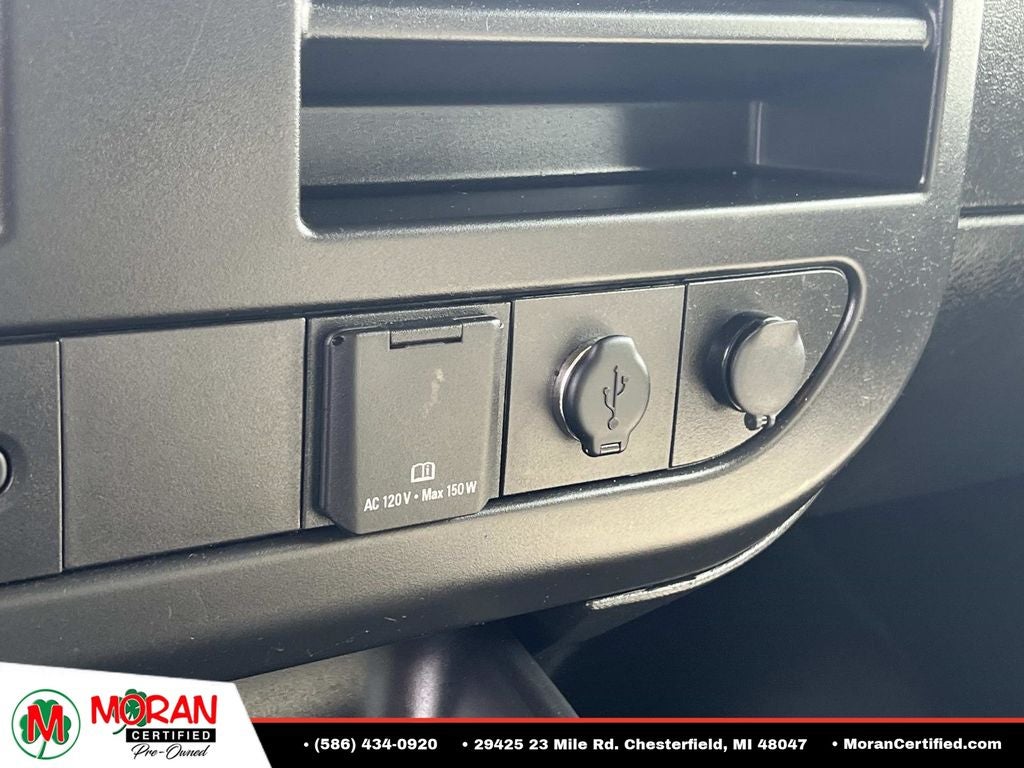 2023 GMC Savana Cutaway 4500 4500 Van