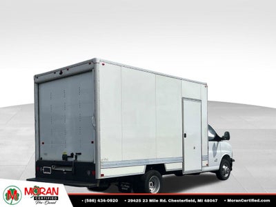 2023 GMC Savana Cutaway 4500 4500 Van