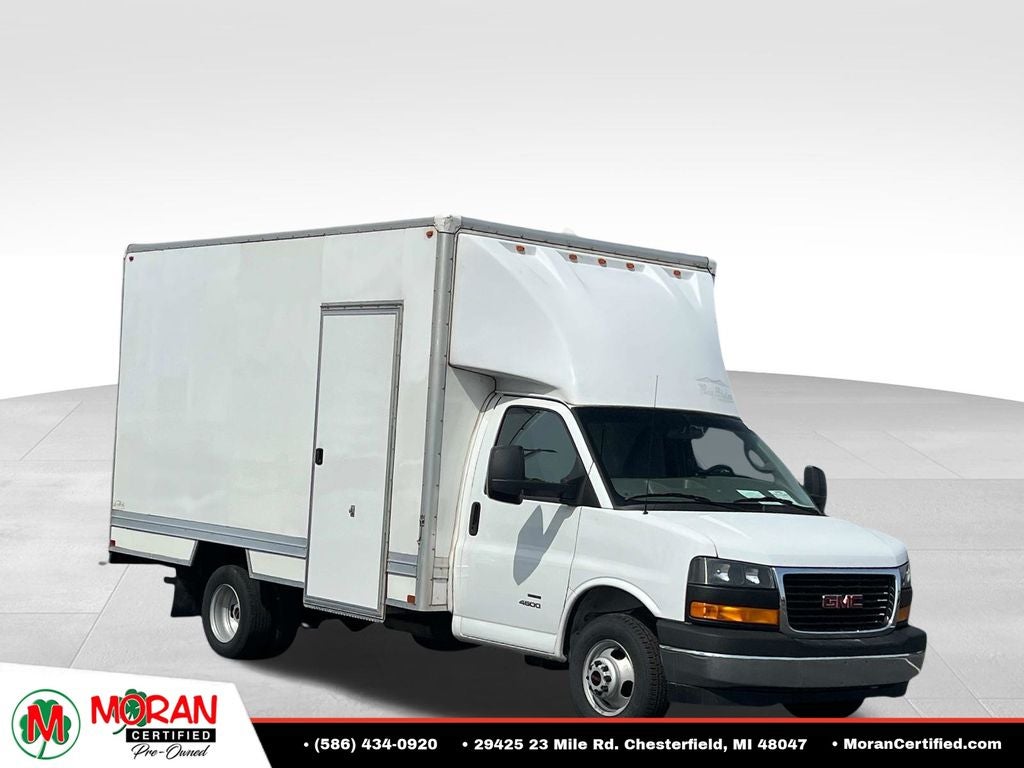 2023 GMC Savana Cutaway 4500 4500 Van
