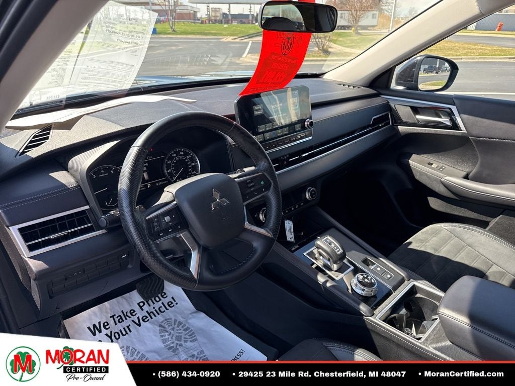 2024 Mitsubishi Outlander SE Black Edition