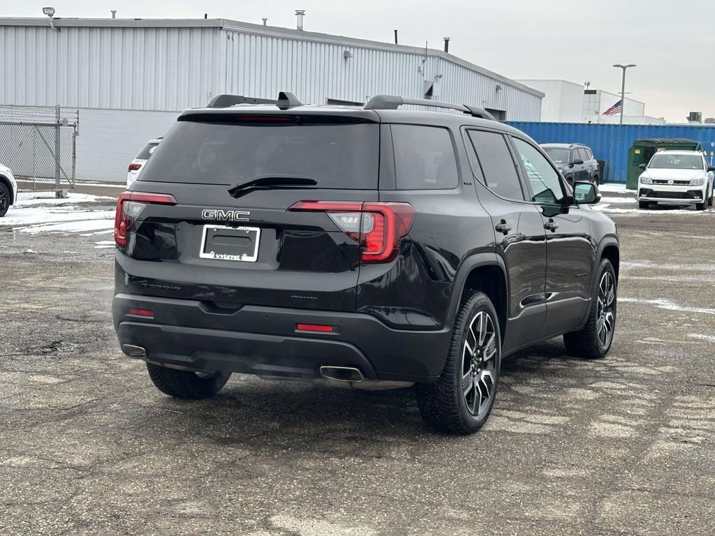 2021 GMC Acadia SLT
