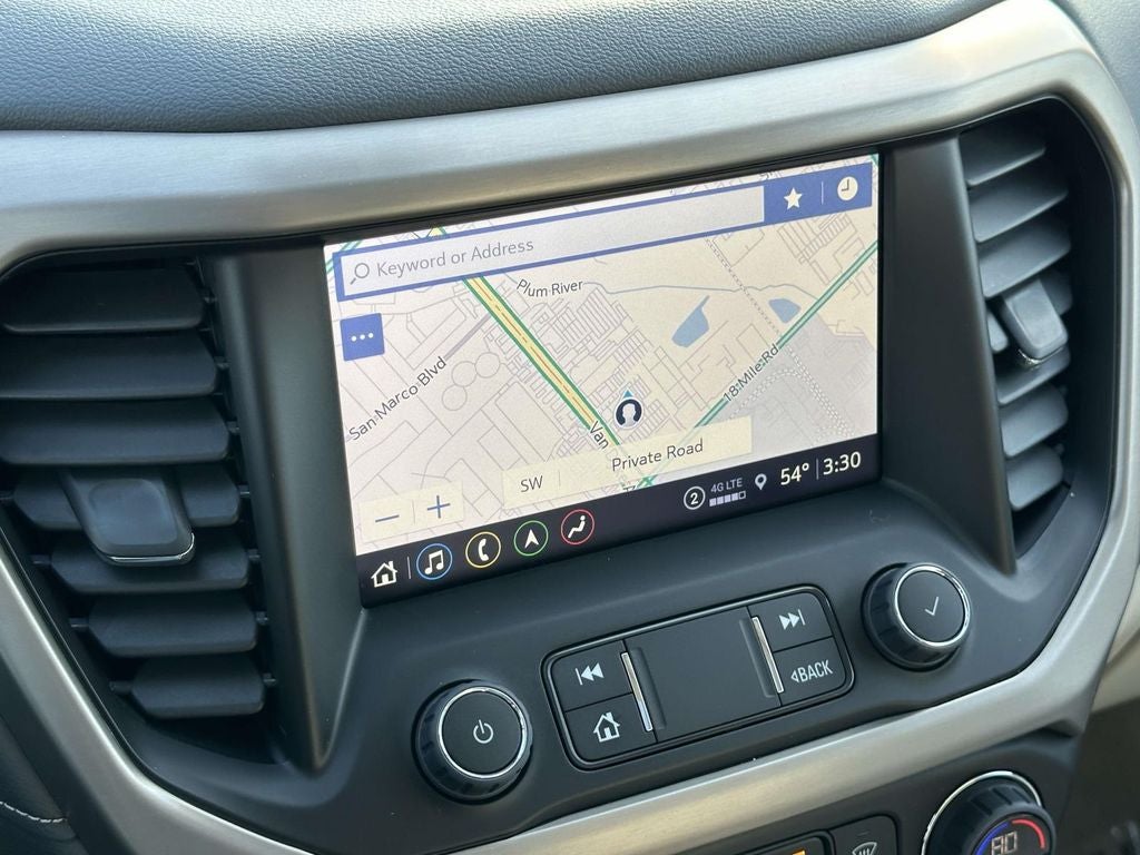 2023 GMC Acadia Denali