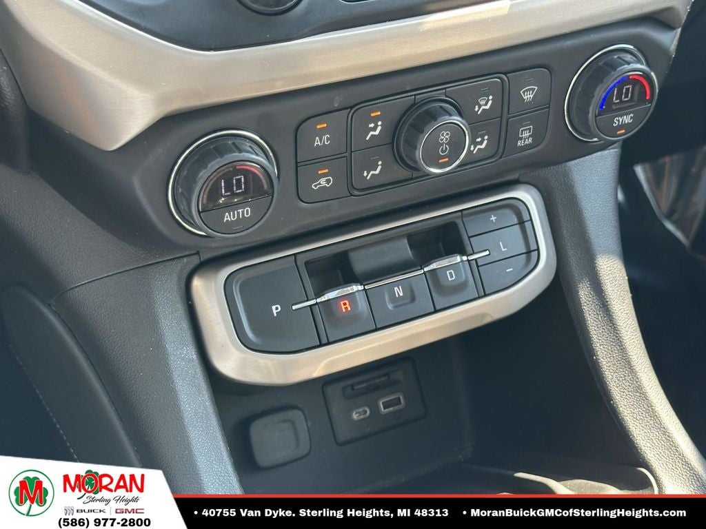 2020 GMC Acadia Denali