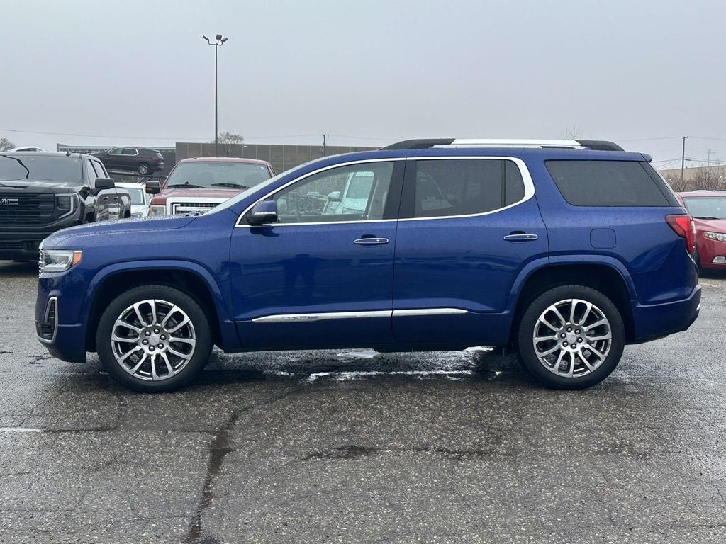 2023 GMC Acadia Denali