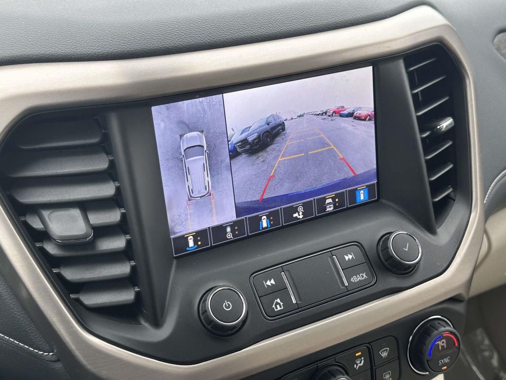 2023 GMC Acadia Denali