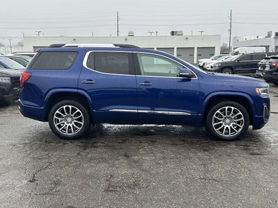 2023 GMC Acadia Denali