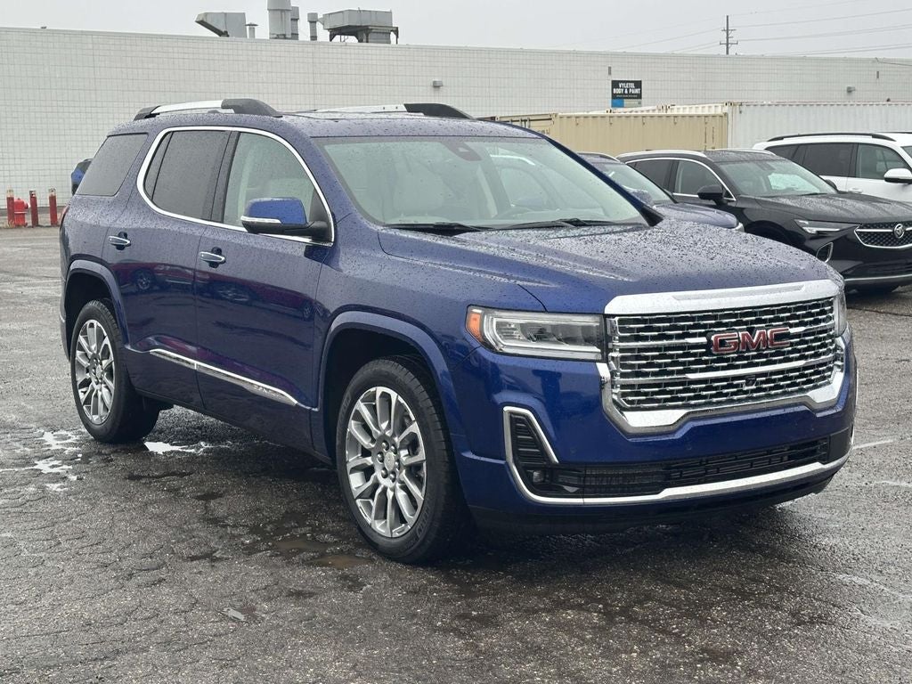 2023 GMC Acadia Denali