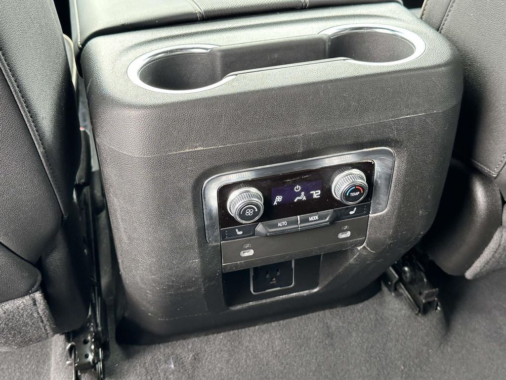 2024 GMC Yukon XL SLT