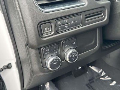 2024 GMC Yukon XL SLT