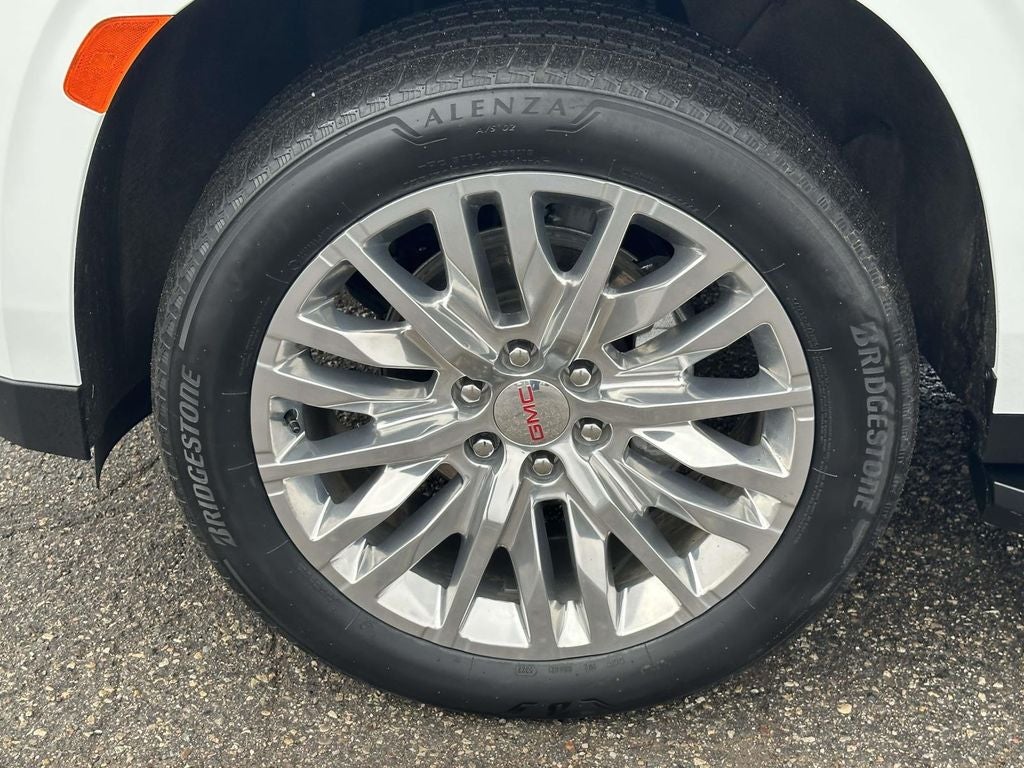 2024 GMC Yukon XL SLT