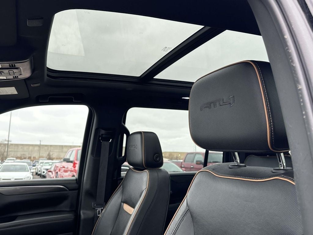 2023 GMC Yukon XL AT4