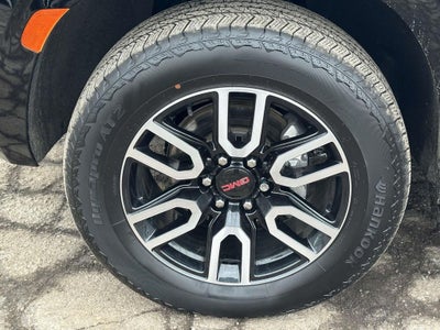 2023 GMC Yukon XL AT4