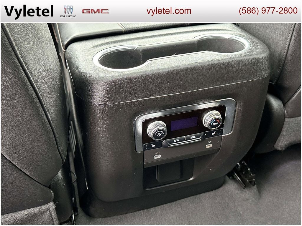 2023 GMC Yukon XL AT4