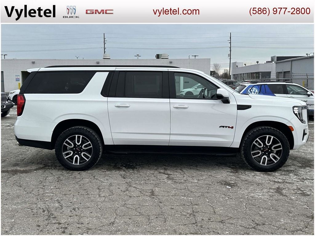 2023 GMC Yukon XL AT4