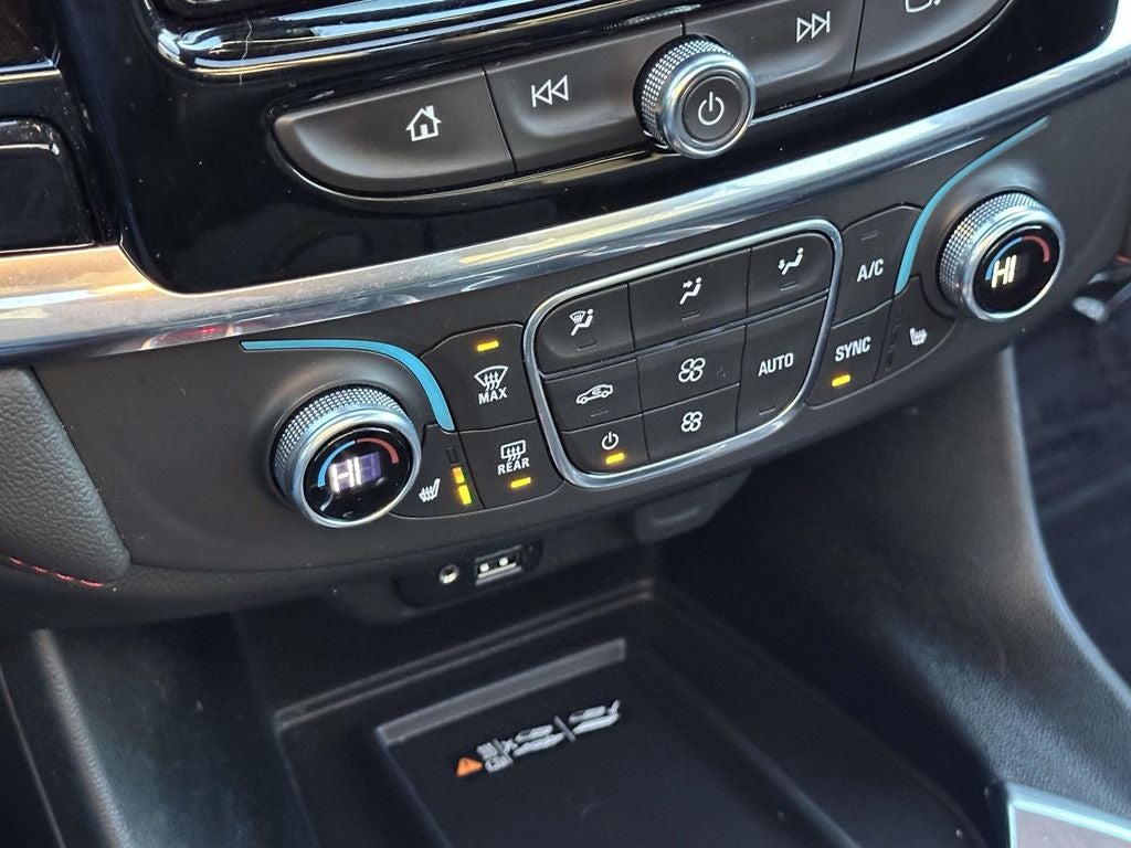 2023 Chevrolet Traverse RS