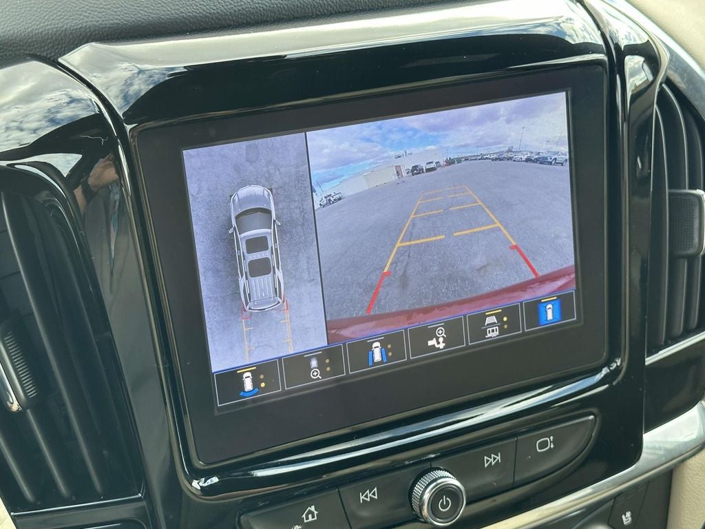 2023 Chevrolet Traverse Premier