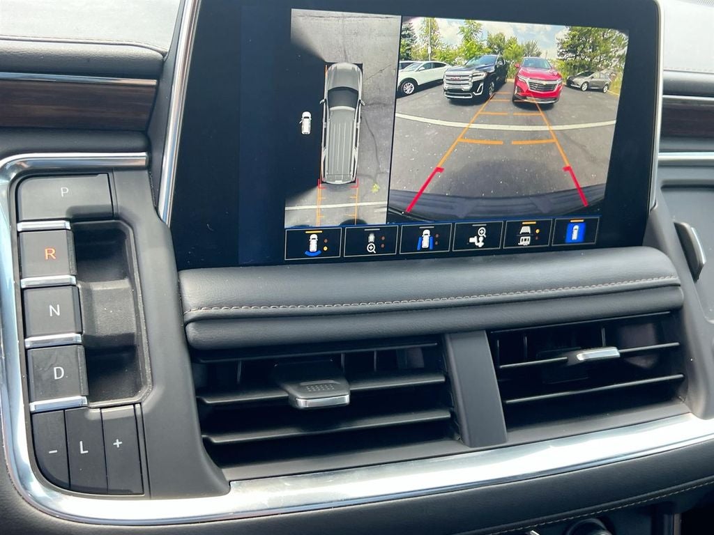 2023 Chevrolet Suburban High Country