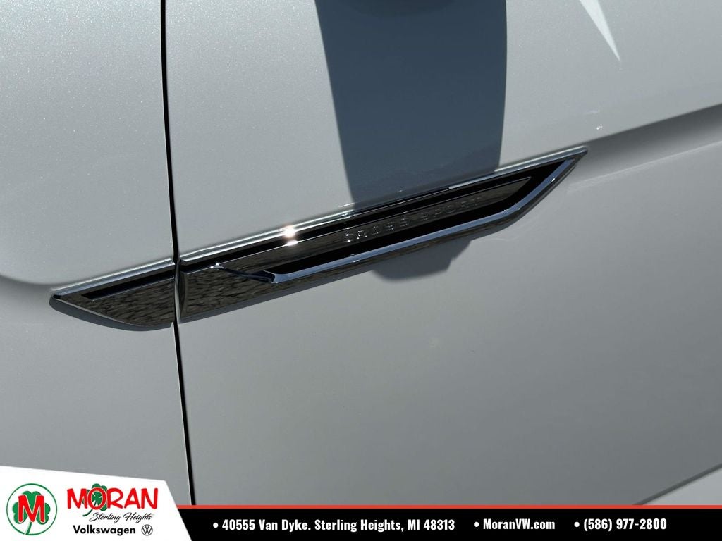 2024 Volkswagen Atlas Cross Sport 2.0T SEL R-Line