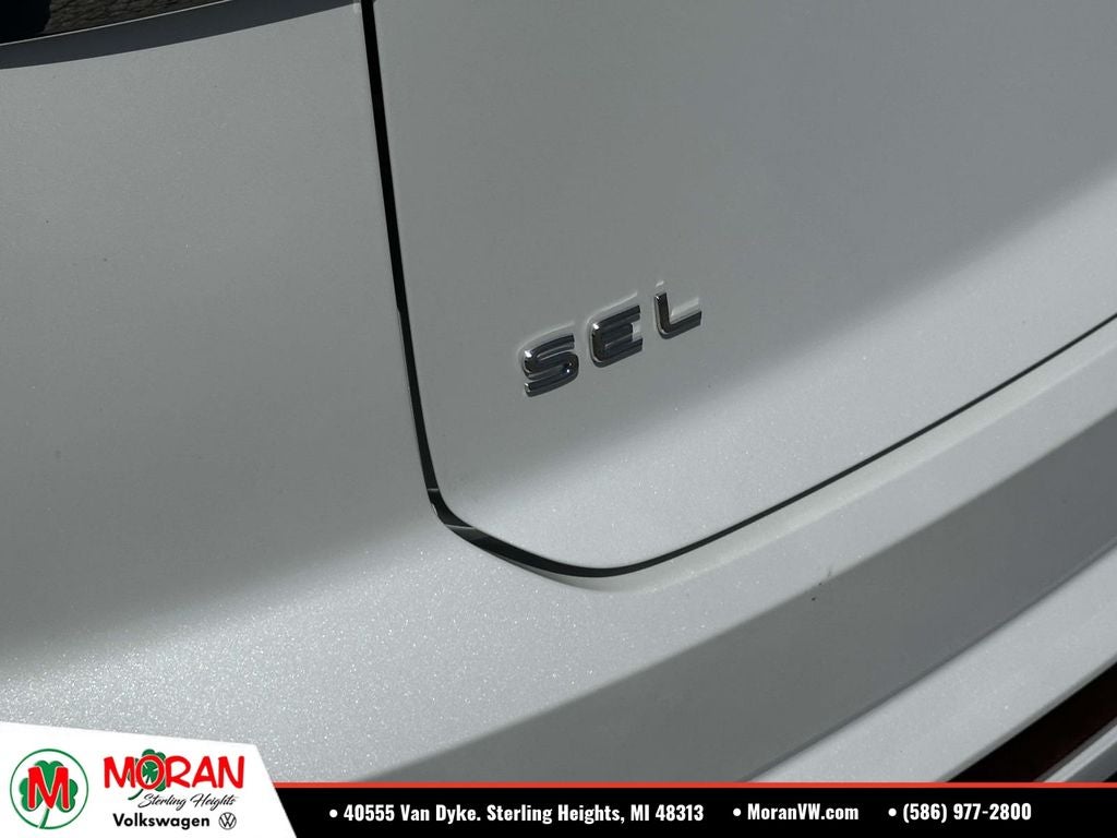 2024 Volkswagen Atlas Cross Sport 2.0T SEL R-Line