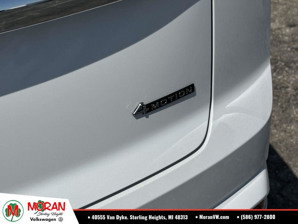 2024 Volkswagen Atlas Cross Sport 2.0T SEL R-Line