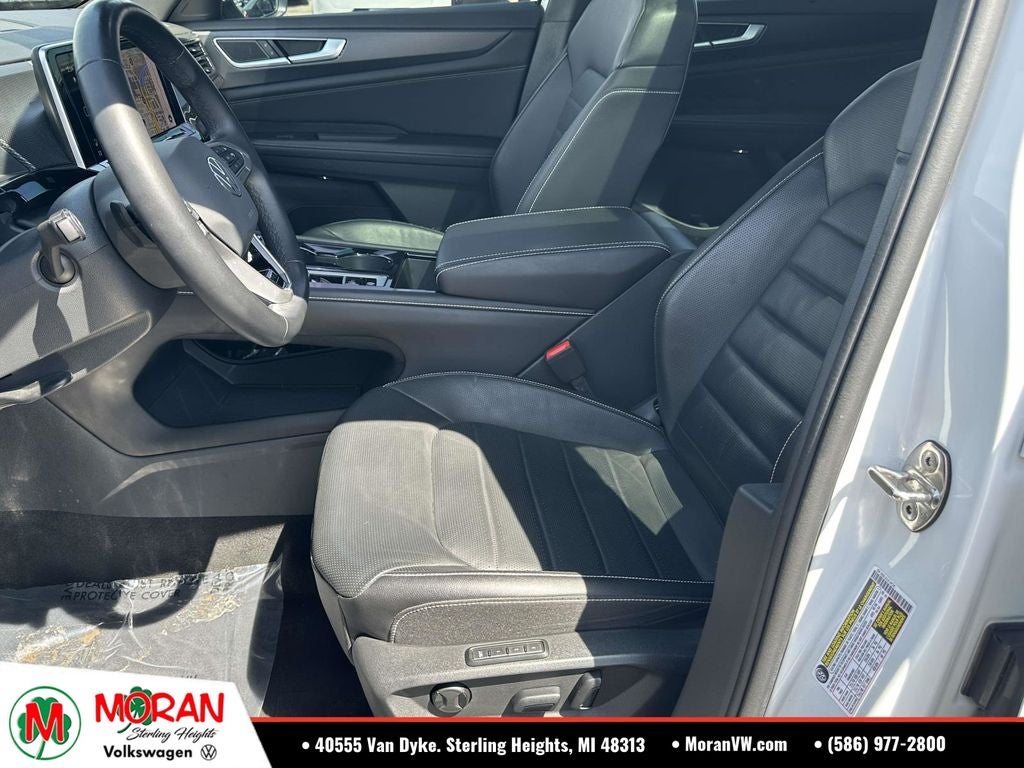 2024 Volkswagen Atlas Cross Sport 2.0T SEL R-Line