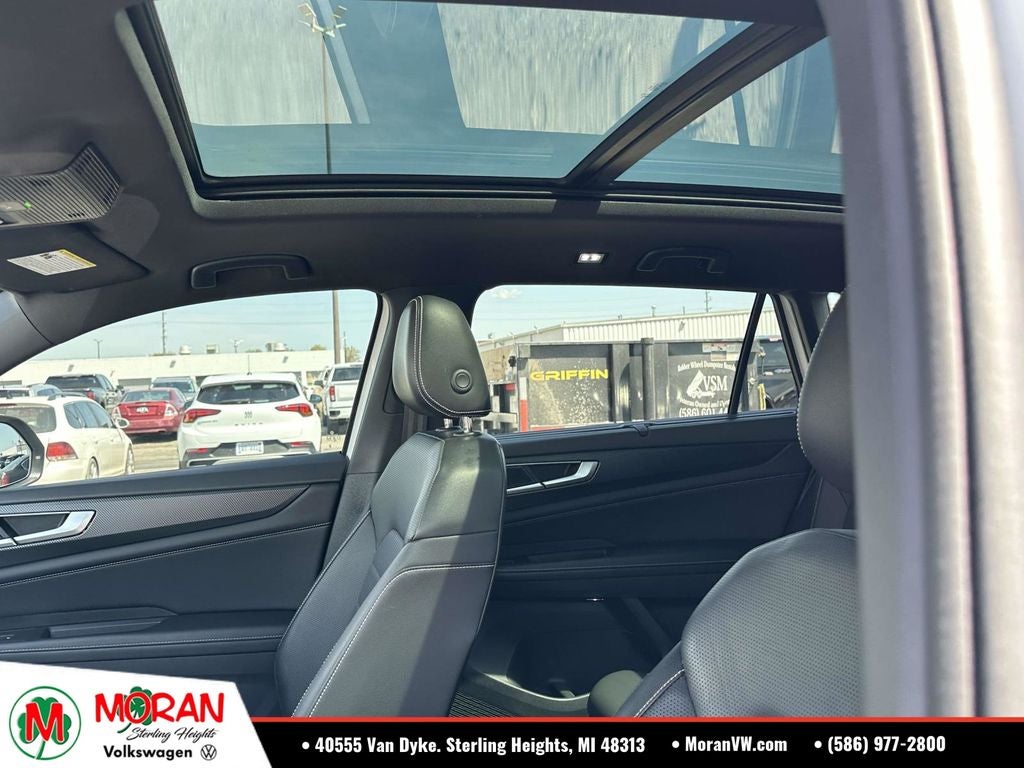 2024 Volkswagen Atlas Cross Sport 2.0T SEL R-Line