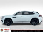 2025 Volkswagen Atlas Cross Sport 2.0T SEL R-Line Black