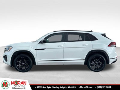 2025 Volkswagen Atlas Cross Sport 2.0T SEL R-Line Black