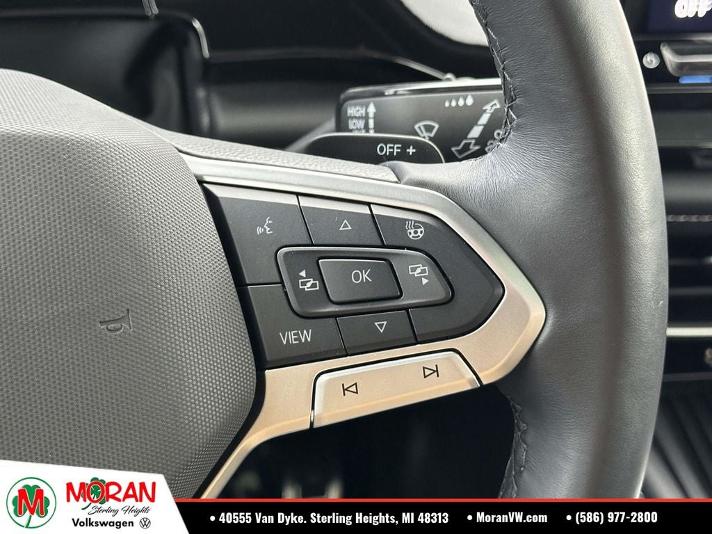 2025 Volkswagen Atlas Cross Sport 2.0T SEL R-Line Black