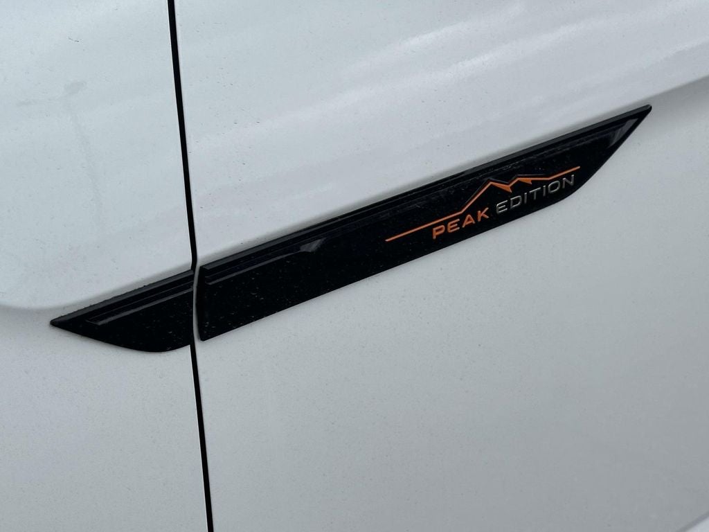 2025 Volkswagen Atlas 2.0T Peak Edition