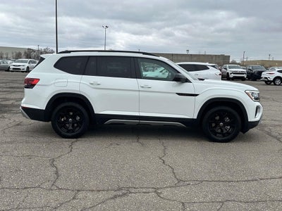 2025 Volkswagen Atlas 2.0T Peak Edition