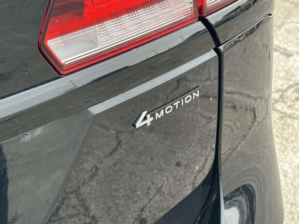 2023 Volkswagen Atlas 3.6L V6 SEL R-Line