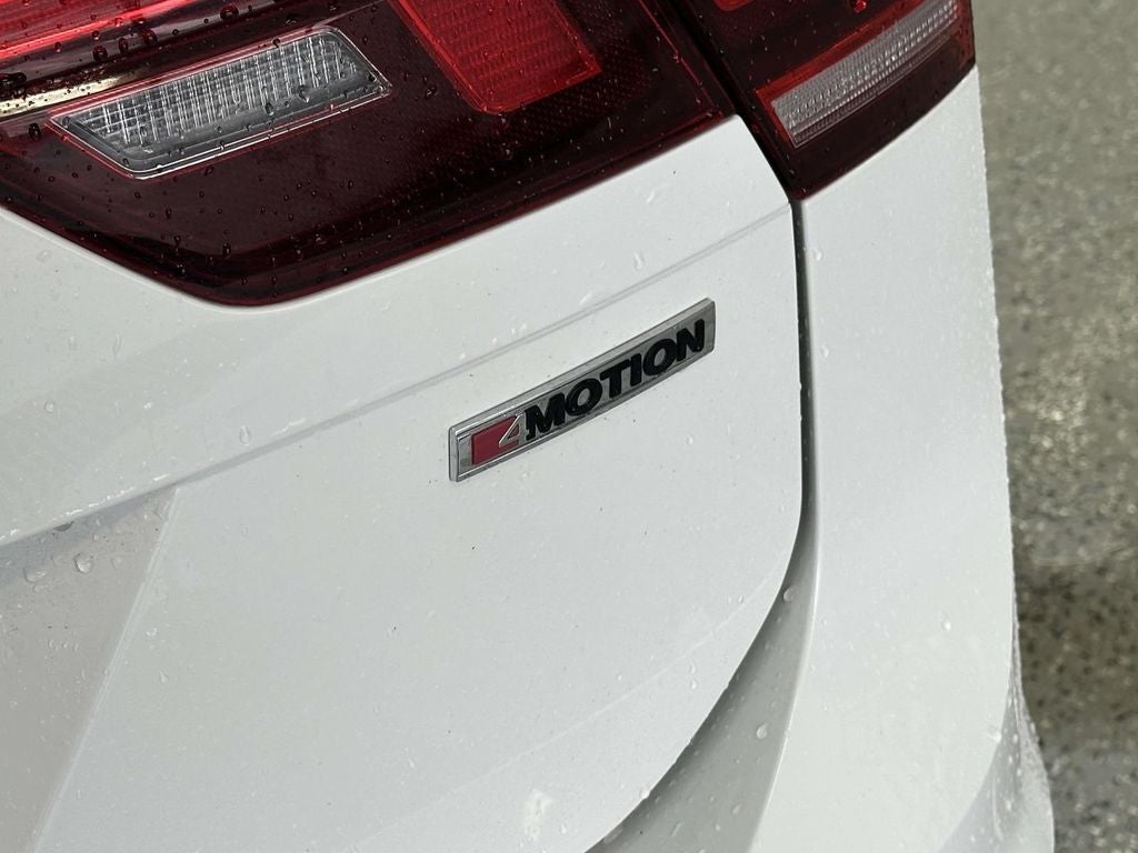 2021 Volkswagen Tiguan 2.0T SE R-Line Black