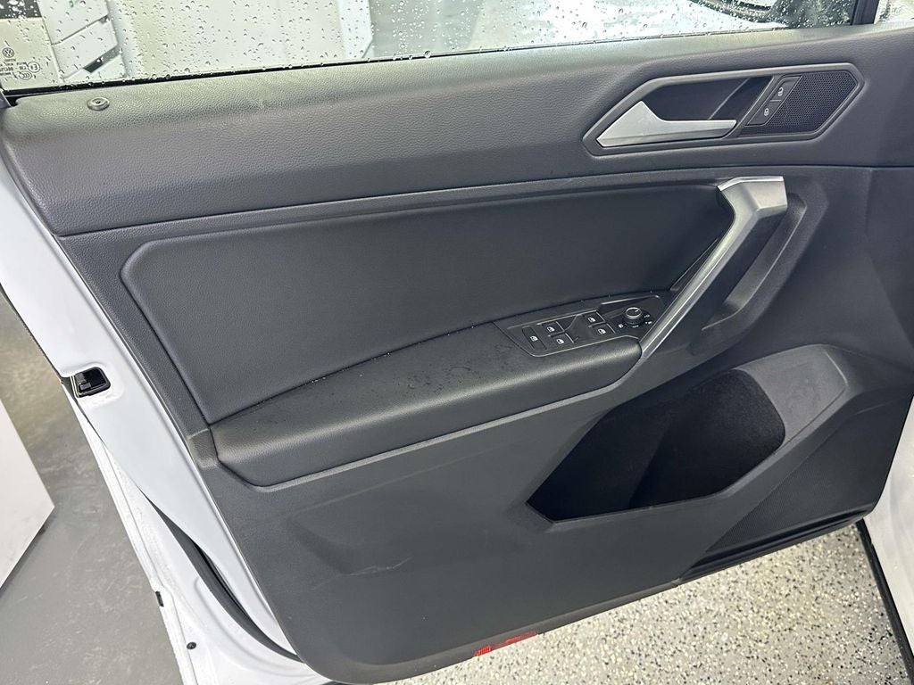 2021 Volkswagen Tiguan 2.0T SE R-Line Black