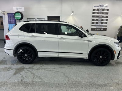 2021 Volkswagen Tiguan 2.0T SE R-Line Black