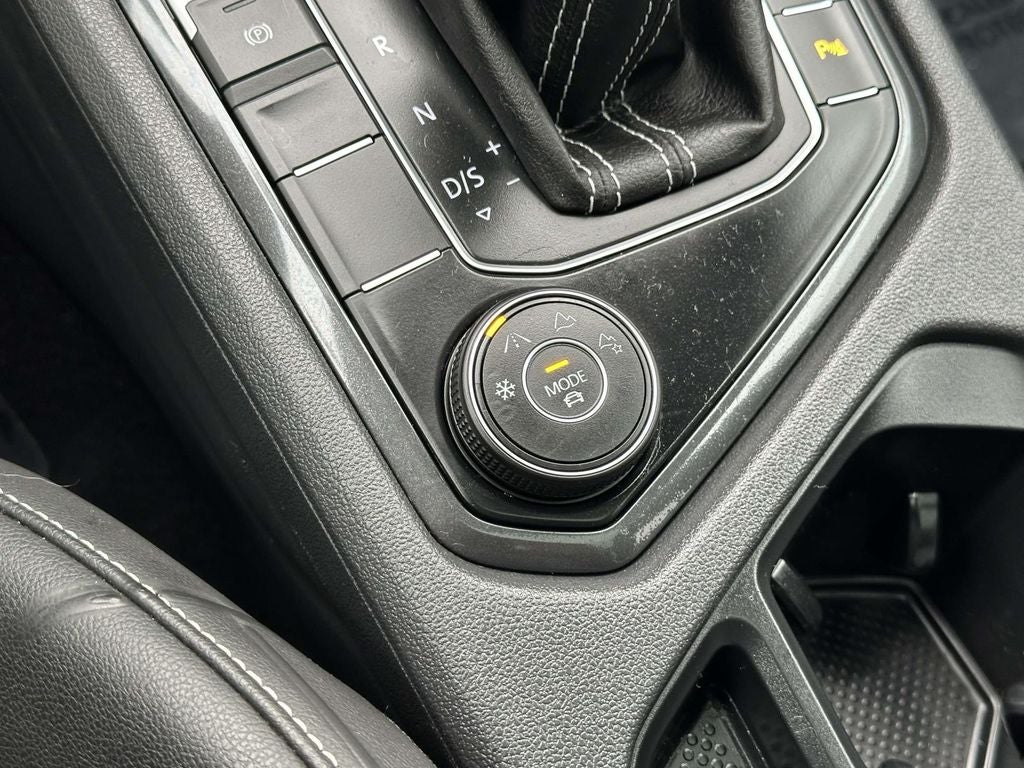 2021 Volkswagen Tiguan 2.0T SE R-Line Black