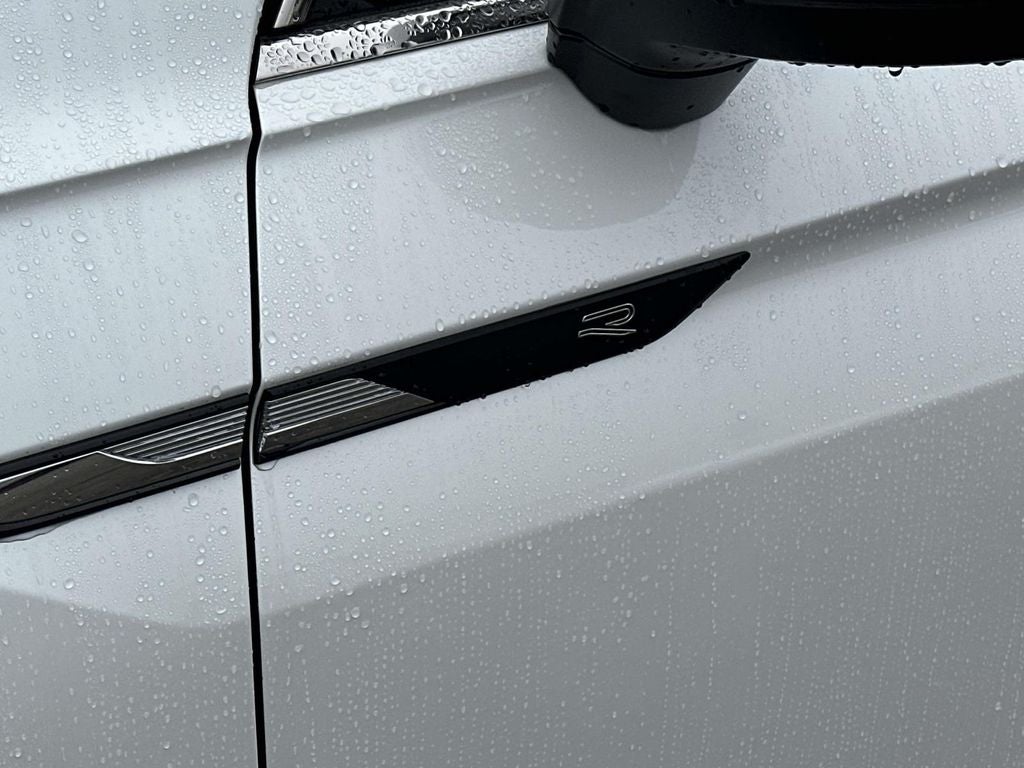 2023 Volkswagen Tiguan 2.0T SEL R-Line