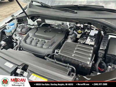 2024 Volkswagen Tiguan 2.0T SE R-Line Black