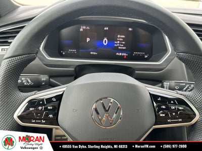 2024 Volkswagen Tiguan 2.0T SE R-Line Black